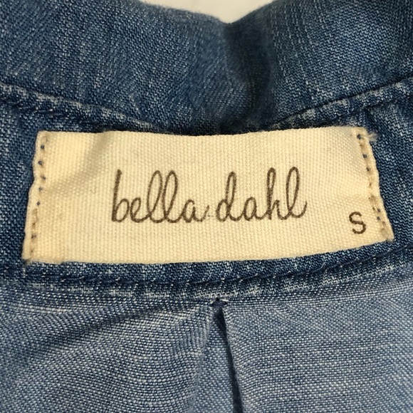 Bella Dahl Blue Chambray Split Back Button Up Top - Picture 4 of 7